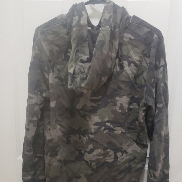 Time and Tru- Camoflauge Jacket Size L - Picture 2 of 2